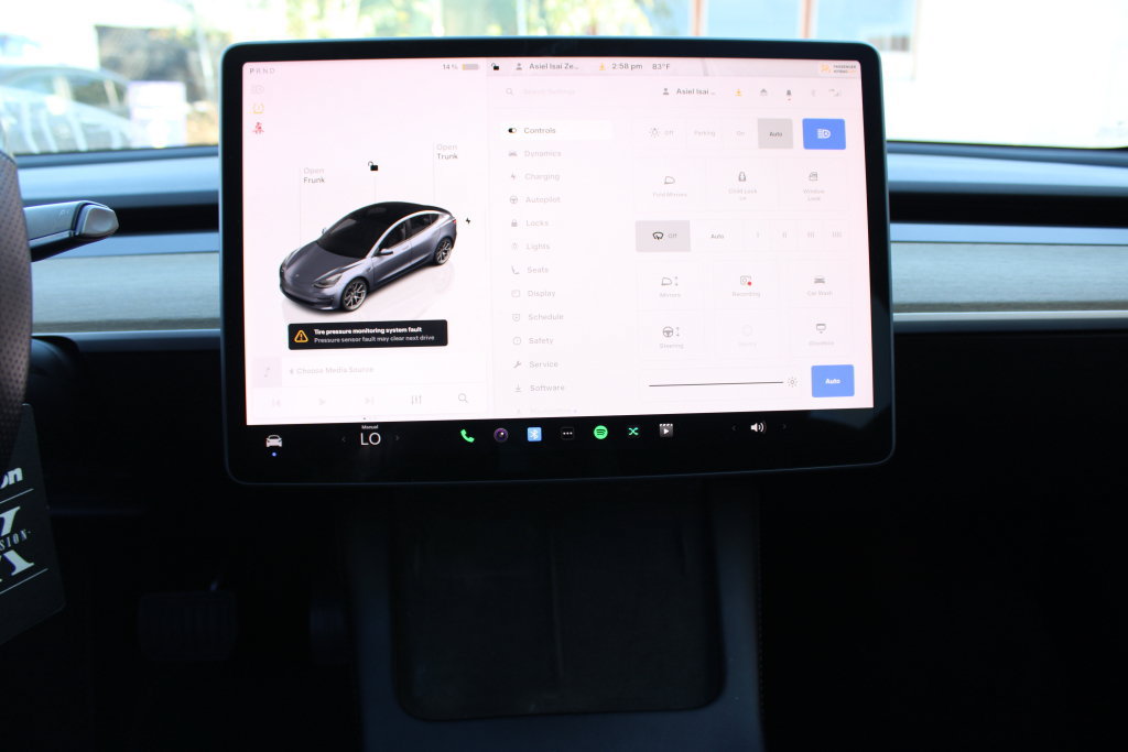 Used 2022 Tesla Model 3 Long Range AWD/4WD image 22