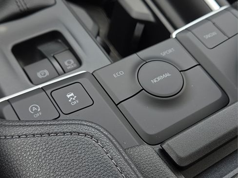 New 2026 Toyota Grand Highlander FWD image 22