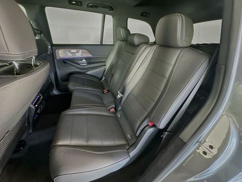 New 2026 Mercedes-Benz GLS 580 4MATIC image 25