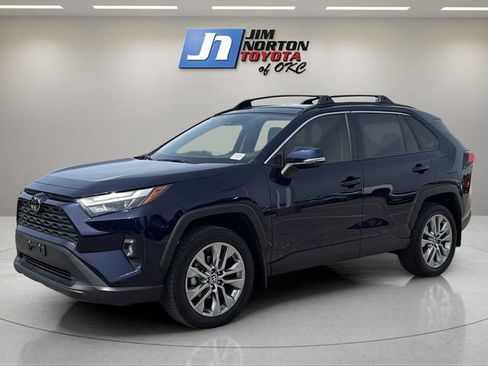 Used 2023 Toyota RAV4 XLE Premium FWD image 1