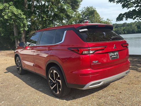 Used 2022 Mitsubishi Outlander SE FWD image 8
