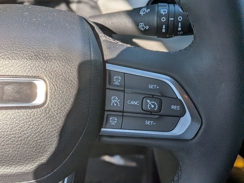 Used 2023 Jeep Compass Limited AWD/4WD image 23