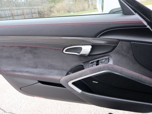 Used 2019 Porsche 718 Cayman GTS image 31