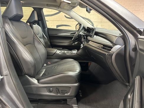 Used 2025 INFINITI QX60 Luxe image 15