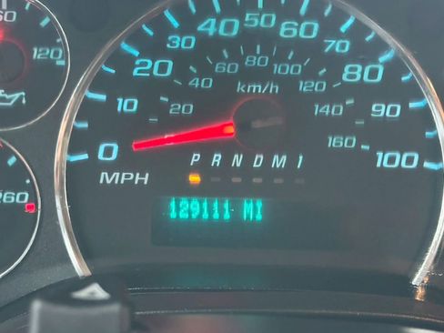 Used 2021 Chevrolet Express 2500 w/ Driver Convenience Package RWD image 22