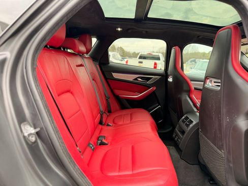 Used 2024 Jaguar F-PACE R-Dynamic S image 21