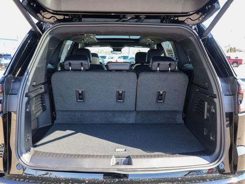 New 2026 GMC Acadia Denali Ultimate w/ LPO, Floor Liner Package image 5