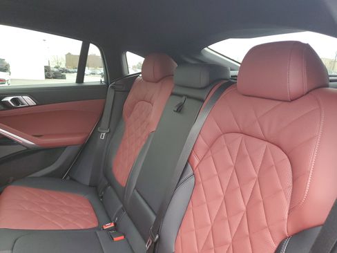 Used 2024 BMW X6 xDrive40i w/ Premium Package image 24