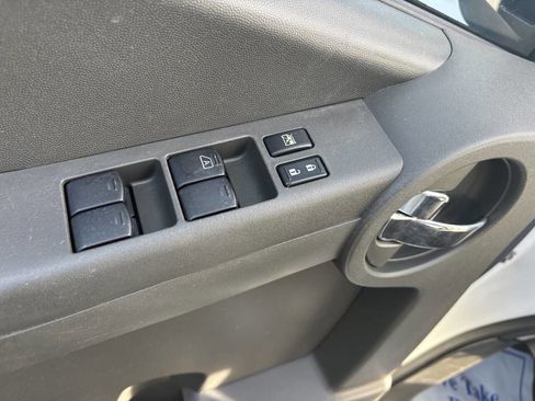 Used 2012 Nissan Xterra PRO-4X image 11