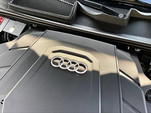 Used 2025 Audi Q7 3.0T Premium Plus image 29