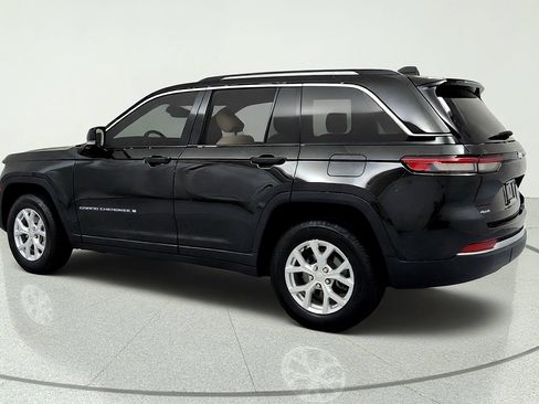 Used 2023 Jeep Grand Cherokee Limited AWD/4WD image 3