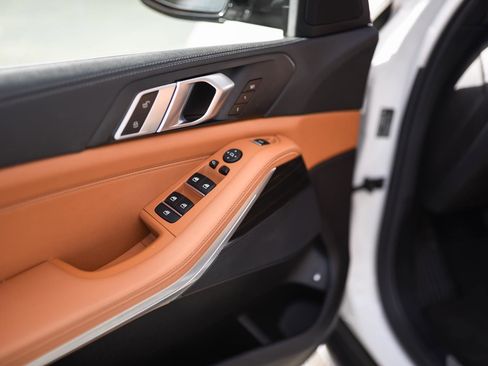 Used 2021 BMW X5 xDrive45e w/ Premium Package 3 image 27