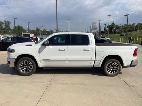 Used 2025 RAM 1500 Limited AWD/4WD image 2