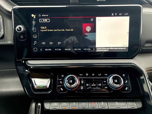 Certified 2023 GMC Sierra 1500 AT4 w/ Technology Package image 13