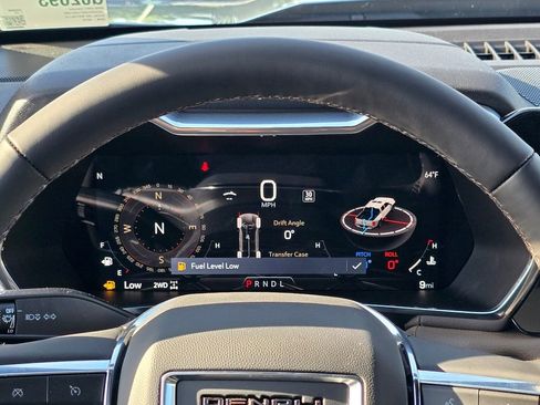 New 2026 GMC Canyon Denali AWD/4WD image 14
