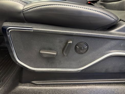 Used 2026 Ford F350 Platinum w/ Tremor Off-Road Package image 12