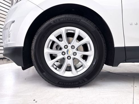 Used 2021 Chevrolet Equinox LS w/ LS Convenience Package FWD image 12
