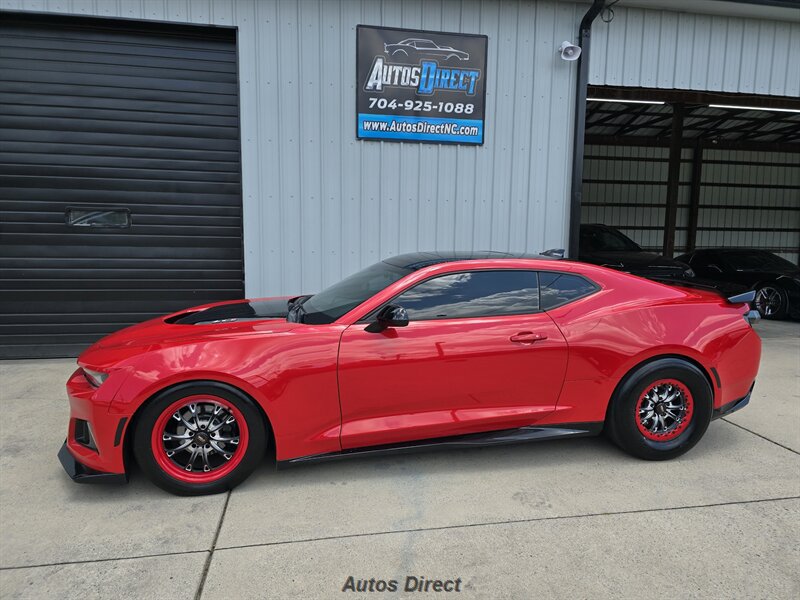 Used 2017 Chevrolet Camaro ZL1 RWD image 7