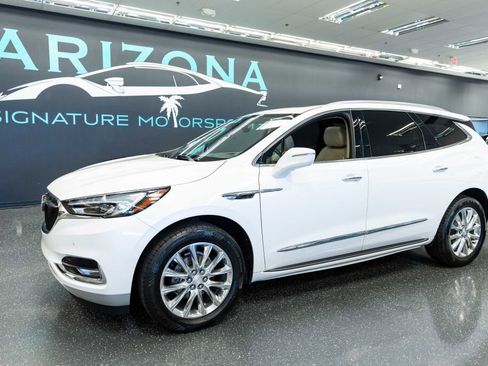 Used 2019 Buick Enclave Premium w/ Experience Buick Package image 1