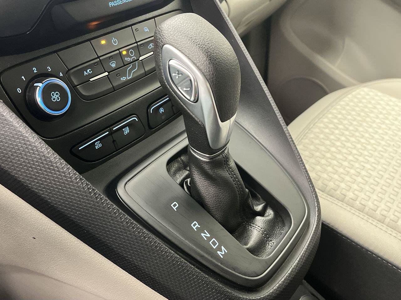 Used 2022 Ford Transit Connect XLT FWD image 17