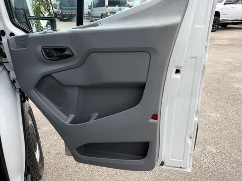 Used 2018 Ford Transit 250 148 Medium Roof RWD image 16