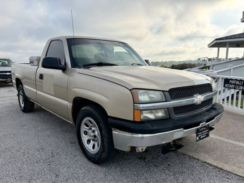 Used 2005 Chevrolet Silverado 1500 W/T image 3