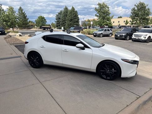 Used 2020 MAZDA MAZDA3 AWD Hatchback w/ Premium Pkg image 5