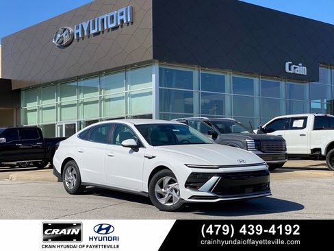 New 2026 Hyundai Sonata SE FWD image 1