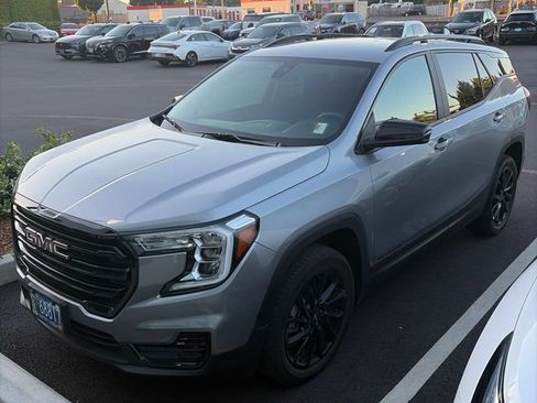 Used 2024 GMC Terrain SLE w/ Driver Convenience Package AWD/4WD image 1