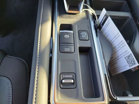 New 2026 Nissan Pathfinder SL FWD image 20