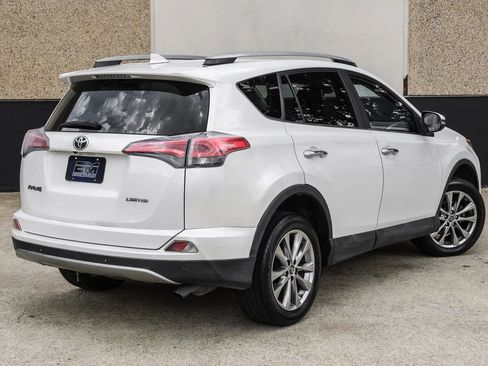 Used 2017 Toyota RAV4 Limited FWD image 8
