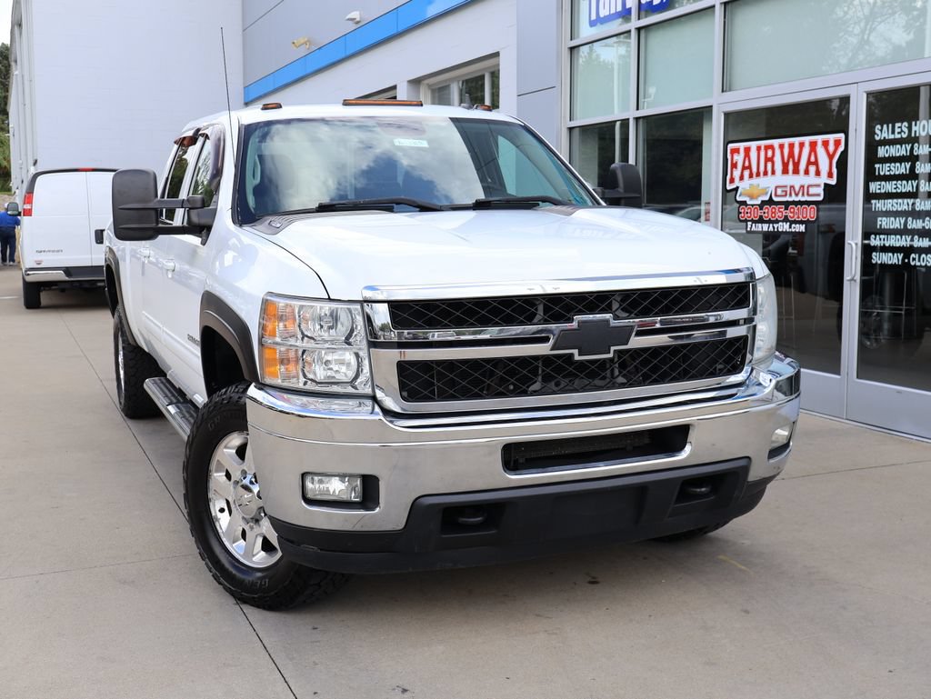 Certified 2014 Chevrolet Silverado 2500 LTZ w/ LTZ Plus Package AWD/4WD image 38