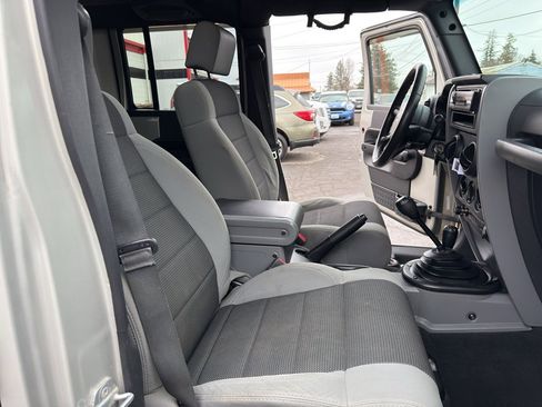 Used 2007 Jeep Wrangler X image 17