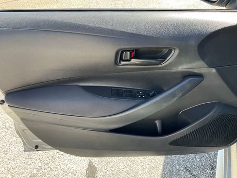 Used 2024 Toyota Corolla LE image 6