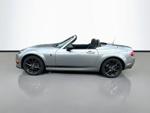 Used 2015 MAZDA MX-5 Miata Club RWD image 9