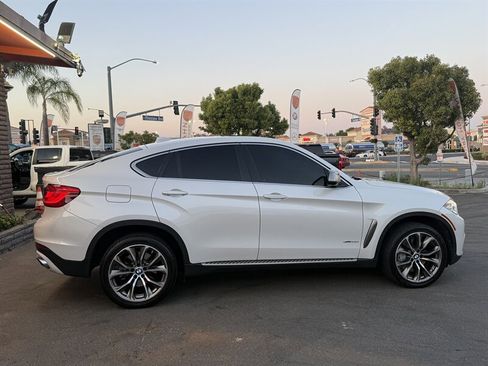 Used 2016 BMW X6 xDrive50i AWD/4WD image 18