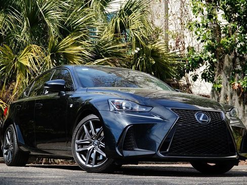 Used 2020 Lexus IS 300 F Sport image 2