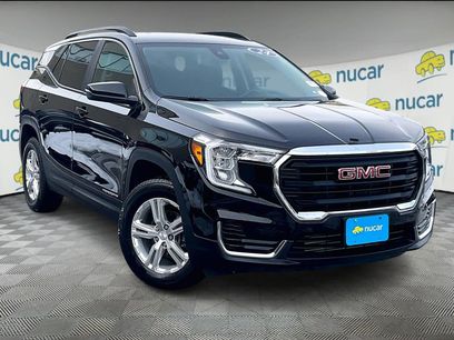 Used 2024 GMC Terrain SLE w/ Driver Convenience Package