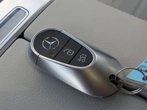 New 2026 Mercedes-Benz GLC 300 4MATIC image 32