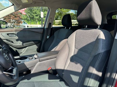 Used 2021 Nissan Rogue S AWD/4WD image 12