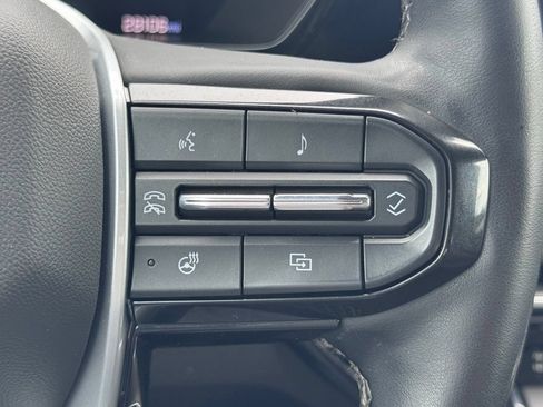 Used 2023 Chevrolet Colorado ZR2 w/ ZR2 Convenience Package III AWD/4WD image 10