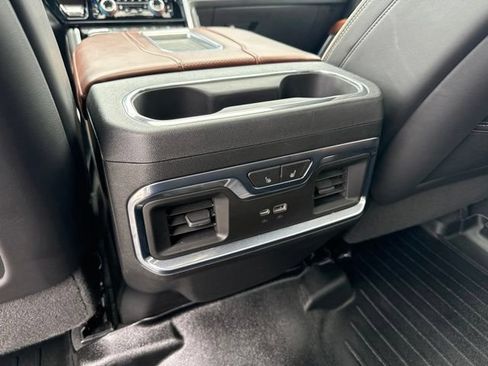 Used 2022 GMC Sierra 1500 Denali Ultimate AWD/4WD image 15