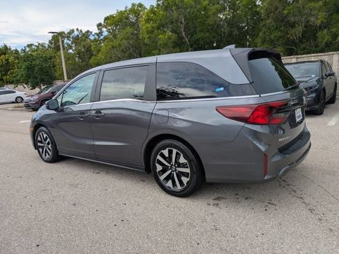 Used 2025 Honda Odyssey EX-L image 6