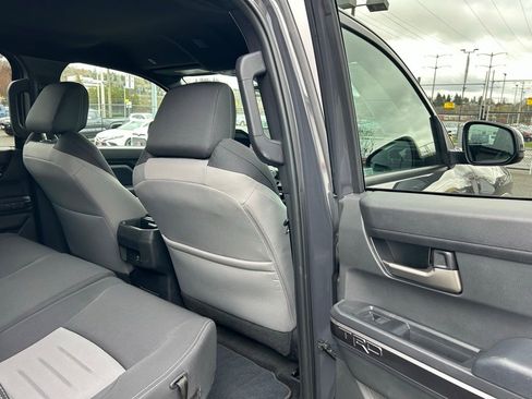 Used 2024 Toyota Tacoma TRD Sport image 13