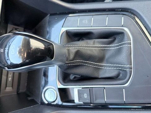 Used 2024 Volkswagen Taos S w/ MDO Package image 18