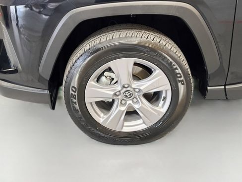 Used 2025 Toyota RAV4 XLE w/ Weather Package AWD/4WD image 31