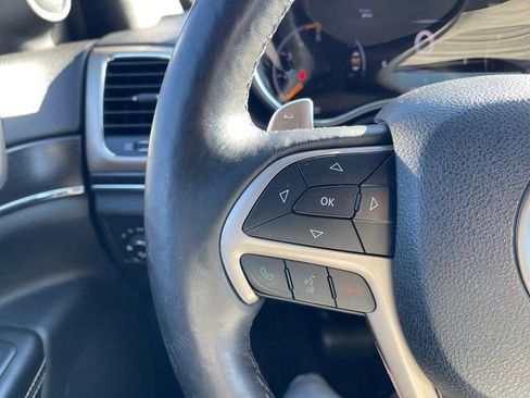 Used 2014 Jeep Grand Cherokee Limited w/ Luxury Group II image 25