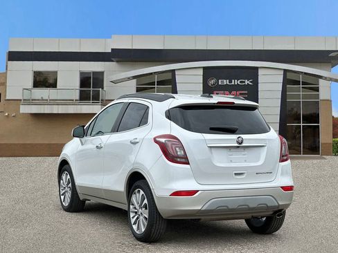 Used 2020 Buick Encore Preferred FWD image 4