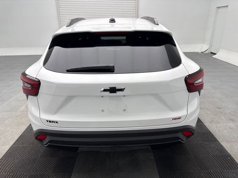 New 2025 Chevrolet Trax RS image 9