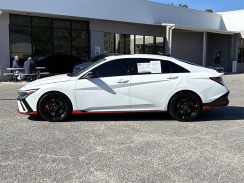 Used 2025 Hyundai Elantra N image 4